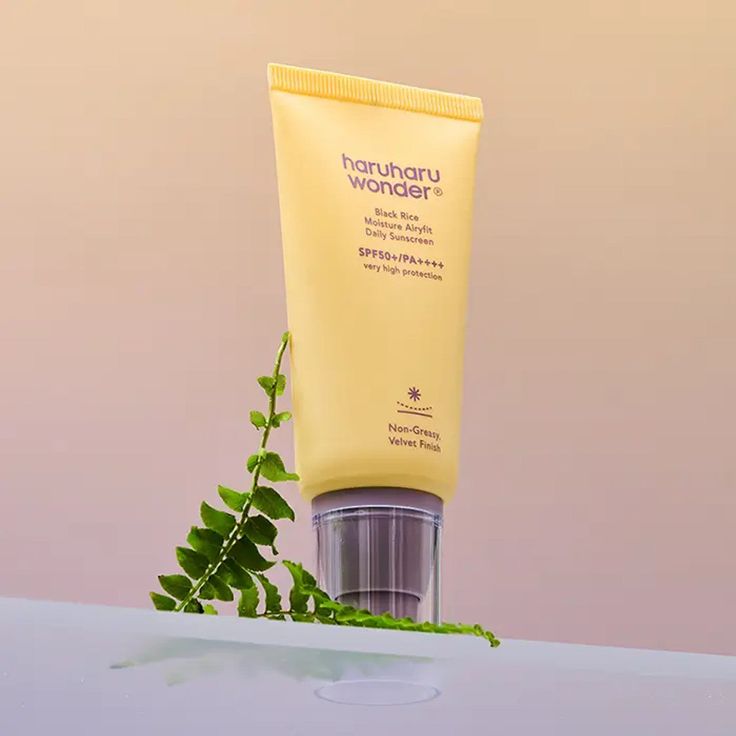 Protector Solar Black Rice Moisture Airyfit Sunscreen 50ml - Haruharu Wonder