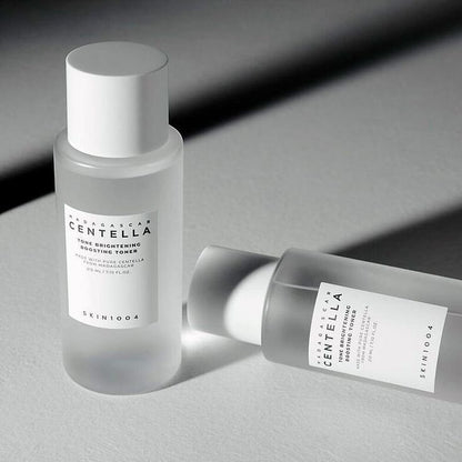 Tónico Madagascar Centella Tone Brightening Boosting Toner 210ml - SKIN 1004