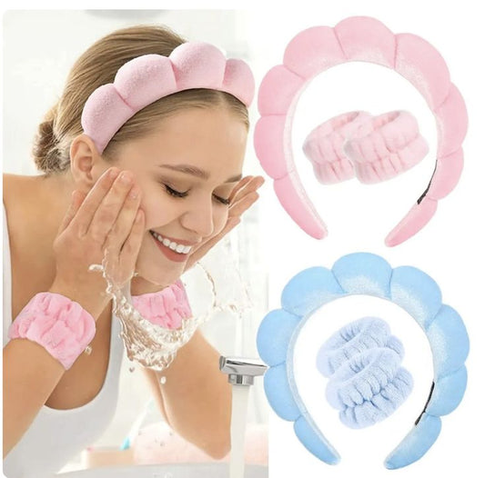 Diadema y muñequera para rutina skincare